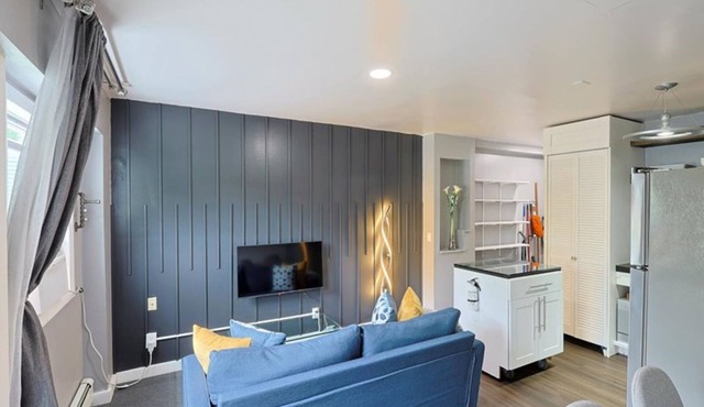 Stylish & Pet-Friendly Apartment in Beacon