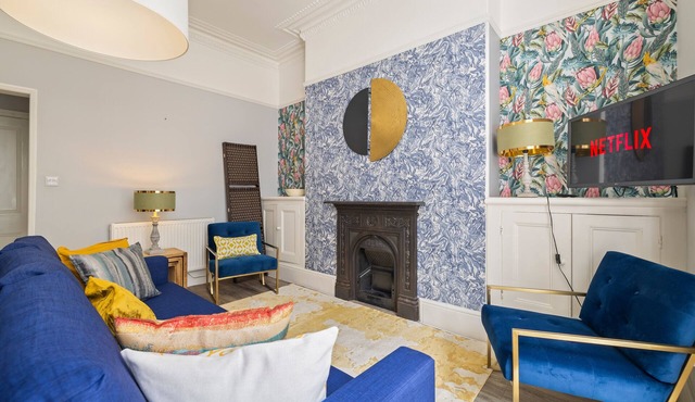 Stylish Plymouth Gem