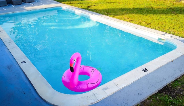 Stylish Pool Home in South Florida