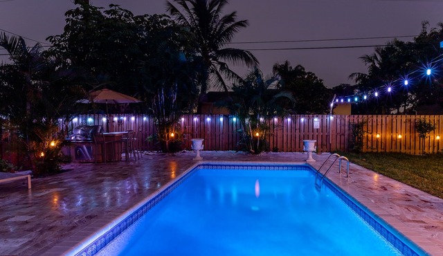 Stylish Pool Paradise in Boynton Beach, Great Area