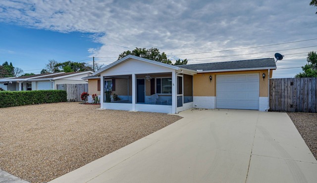 Stylish Port Richey Home ~ 8 Mi to Beach Park!