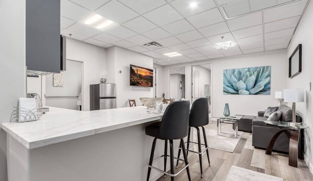 Stylish & Prestigious! 2 Bed/2 Bath-On The Avenue
