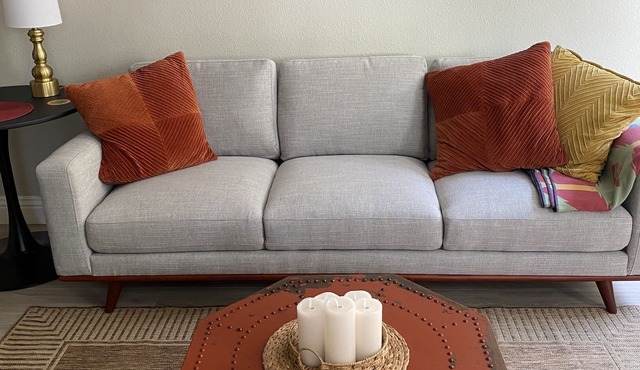 Stylish Private Flat in Historic Neighborhood