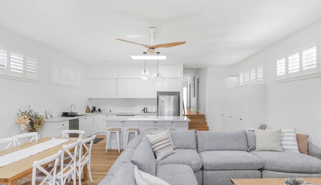 Stylish, private lakeside retreat complete with sparkling inground swimming pool. Sleeps 10.