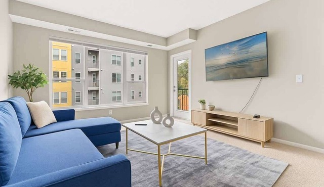 Stylish Queen 2BR Spot | Near XCEL + Free Parking