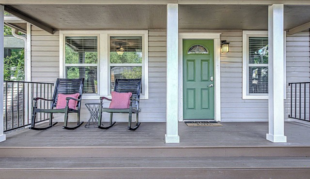 Stylish Remodeled 3 BDR