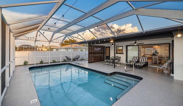 Stylish retreat with Heated Saltwater Pool Beautiful home near Charlotte Harbor!