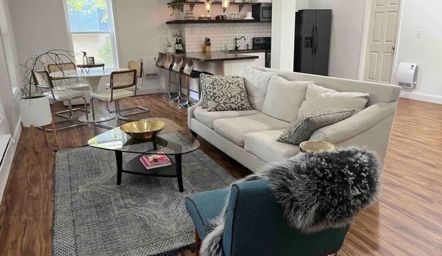 Stylish retreat w/private hot tub, amenity filled community + seasonal stream