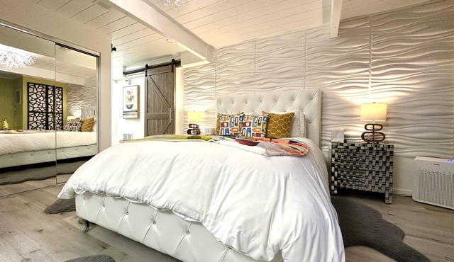 Stylish Retro Luxury - Mid Century Eichler, Stylish Retro Luxury - Mid Century Eichler