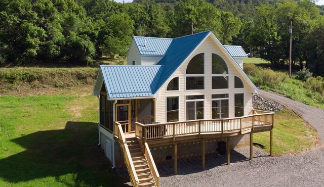 Stylish Riverfront Home, Pet Friendly, 2B26 - Blue Heron