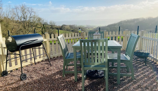 Stylish, Rural Apartment With Amazing Views