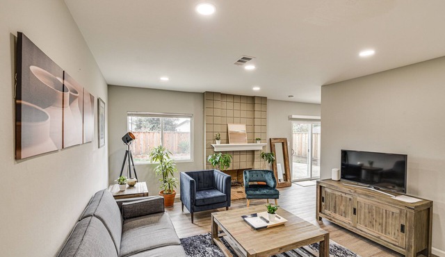Stylish San Jose Retreat - 7 Mi to Downtown