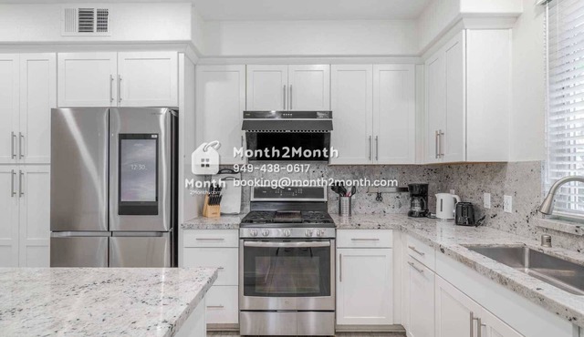 Stylish Sanctuary on Riesling Avenue #42285