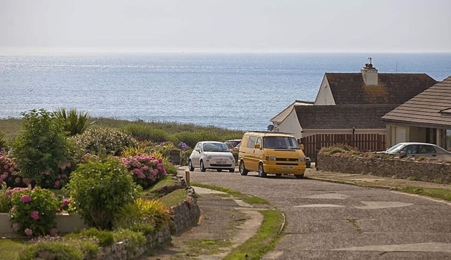 Stylish Sea Views At Beautiful Widemouth Bay.