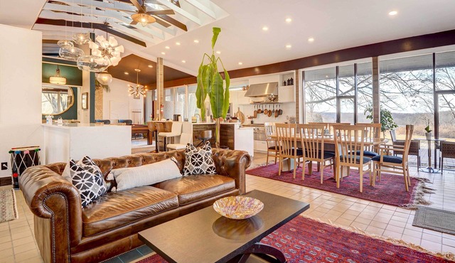 Stylish + Serene West Friendship Hidden Gem!