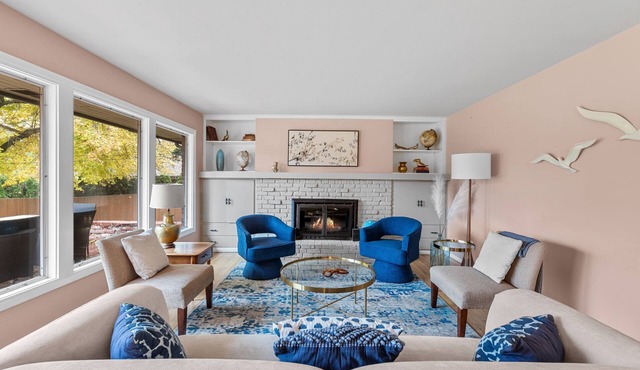 Stylish South Hill Getaway | Bar & Game Room