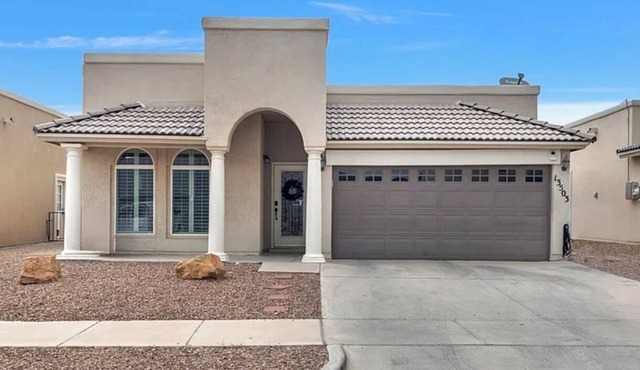 Stylish, spacious 3 bedroom house on East El Paso