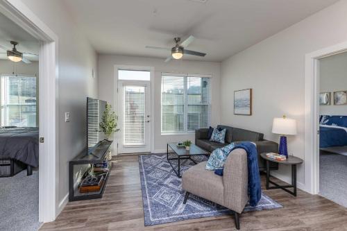 Stylish & Spacious Stay Near The Banks