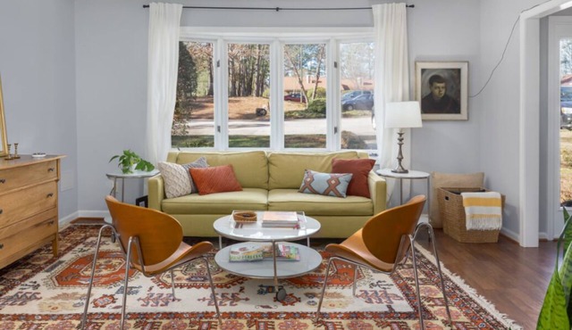Stylish Stay close to RDU, RTP, UNC & Duke