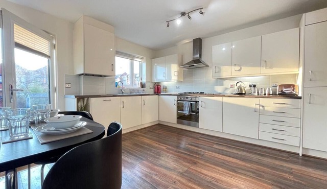 Stylish Stay in Vibrant Salford, Manchester!