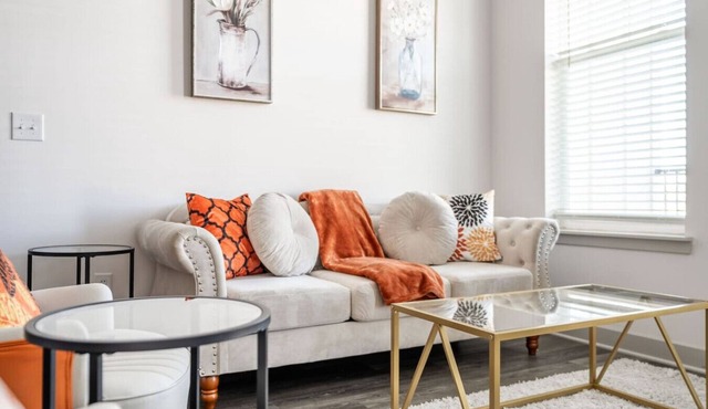 Stylish Stay | Near Everything!