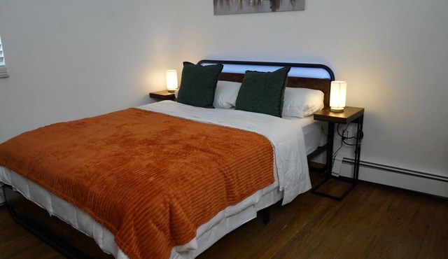 Stylish Stay, Steps to NYC - ROOM