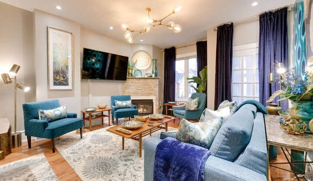 Stylish Stays - Glam 3BR - Parking