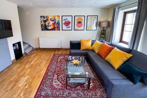 Stylish Stratford upon Avon Stay - Gated Parking - Sleeps 6