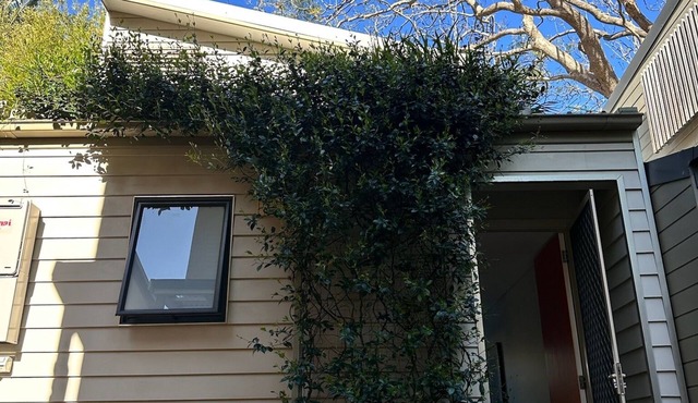 Stylish Studio Apartment with Private Courtyard