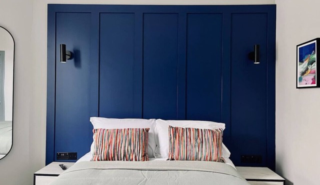 Stylish studio room, king, en-suite & kitchenette (room 3)