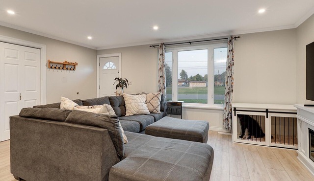 Stylish Sudbury Stay | Hot Tub | Pet-Friendly | Great for Families