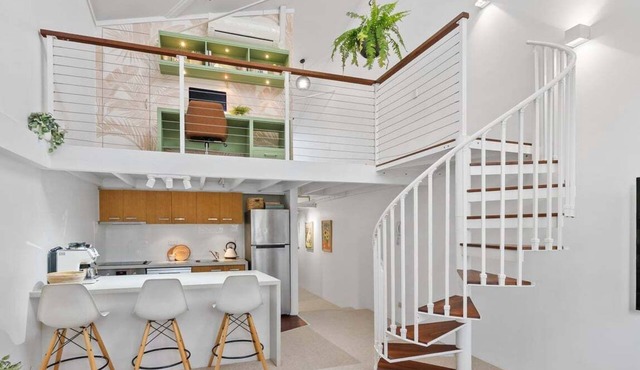 Stylish Teneriffe Loft in Iconic Woolstore