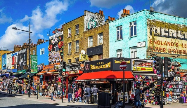 Stylish Three-Bedroom Apartment in the Heart of Belsize Park