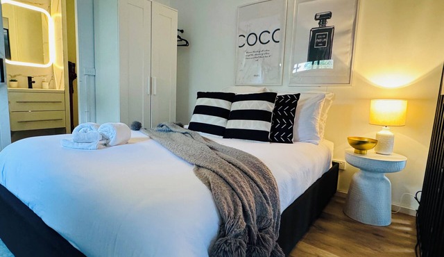 Stylish tiny home in Melton west