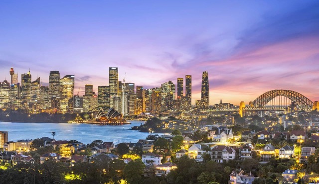 Stylish Top-Floor Studio with Scenic Mosman Bay & Sydney City Views