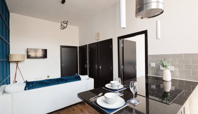 Stylish Town Centre Suite by Traboule Properties