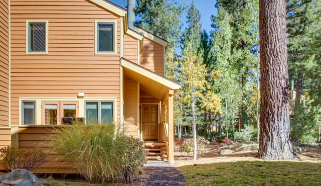 Stylish Townhome with Deck & Shared Hot Tub - Walk to Beaches, Near Skiing