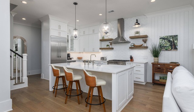 Stylish Townhome w/Wraparound Porch & Game Room