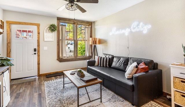 Stylish Uptown Butte Condo - 632