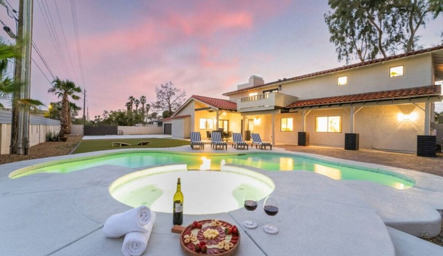 Stylish Vegas Haven | Pool & 5BR Comfort