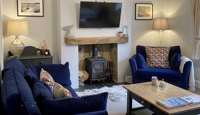 Stylish Victorian Terraced Cottage Renovated 2021.