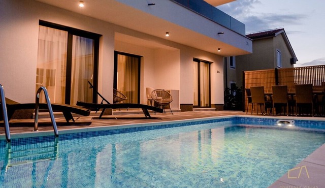 Stylish Villa Metra Maris1 with a sea view and a pool on Krk