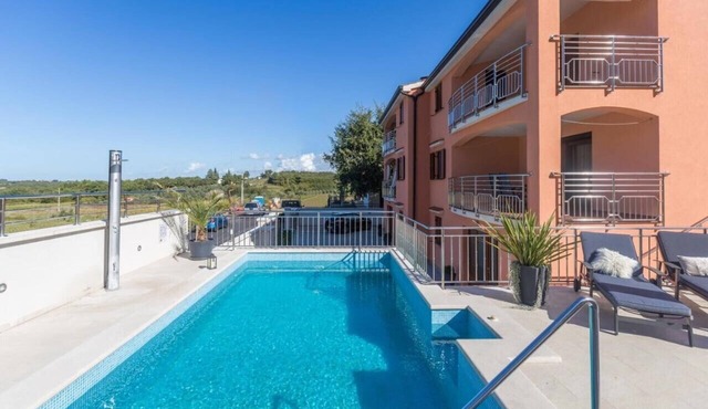 Stylish Villa Mirjana with private Pool near Poreč