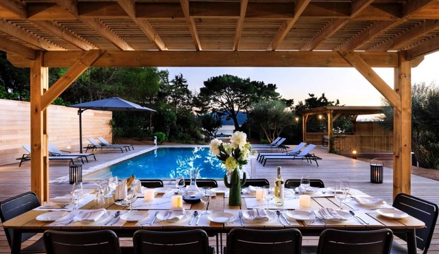 Stylish Villa with Heated Pool steps from the Beach and Restaurant