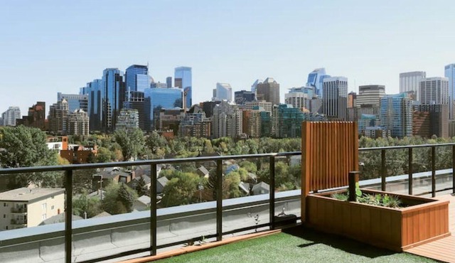 ✨ Stylish Walkout Condo in the Heart of Trendy Kensington ✨