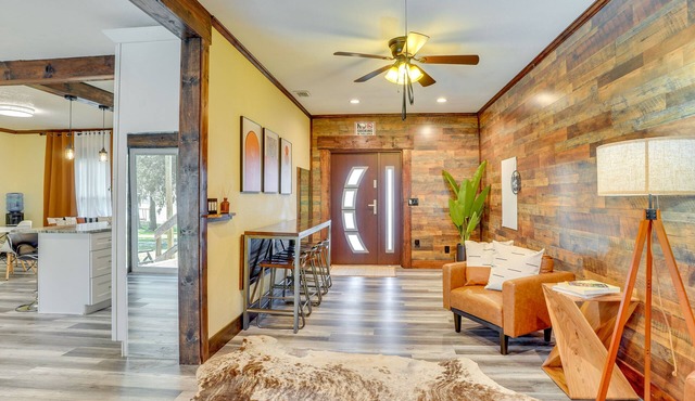 Stylish Waterfront Lake Wales Home Rental w/Dock!