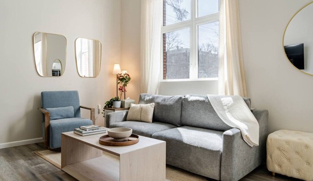 Stylish Wooster Square Home Walk to Yale