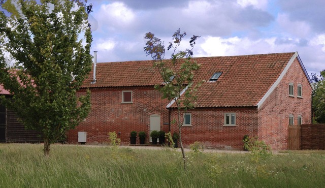 Stylishly Appointed, Peaceful Countryside