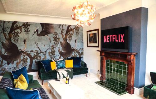 Stylishly decorated 3 bed home close to the sea in Hoylake on the Wirral Peninsula