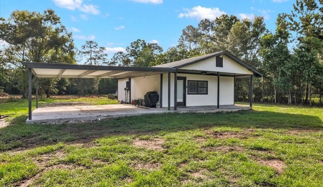 Stylishly Remodeled 2-Bedroom home in Orangefield